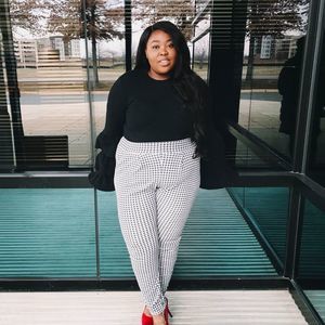 Meet your Posher, Grace